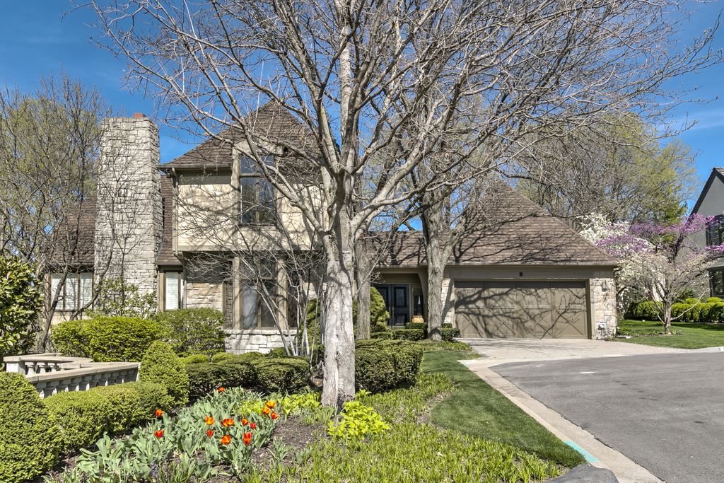 5300 Sunset Pl 4, Kansas City, MO 64112 Trulia