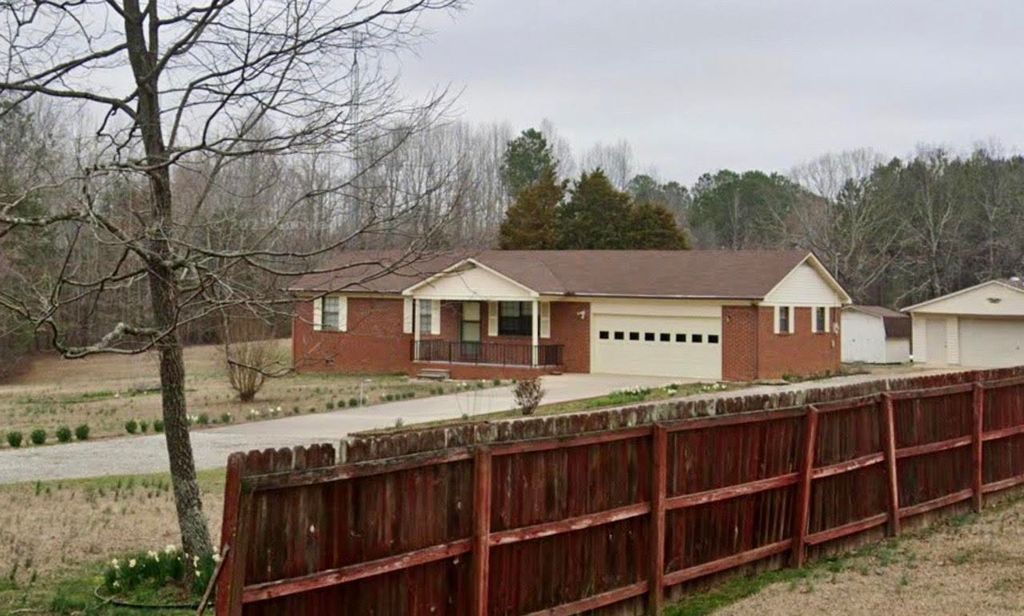 400 County Road 262, Florence, AL 35633