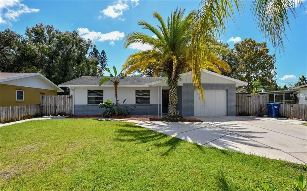 6508 Alpine Ln, Bradenton, FL 34208