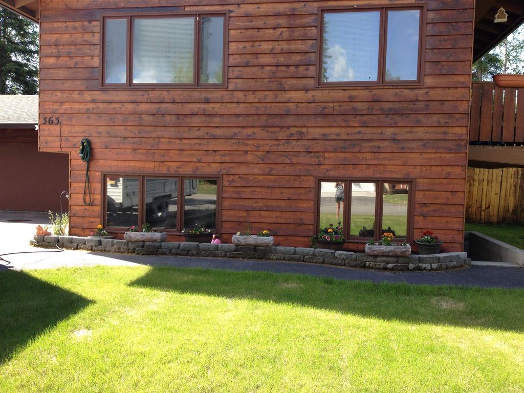 363 Droz Dr, Fairbanks, AK 99701