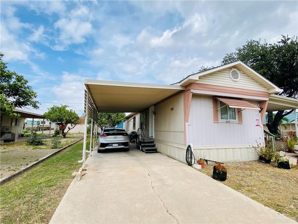 2031 Amy St, Mission, TX 78572