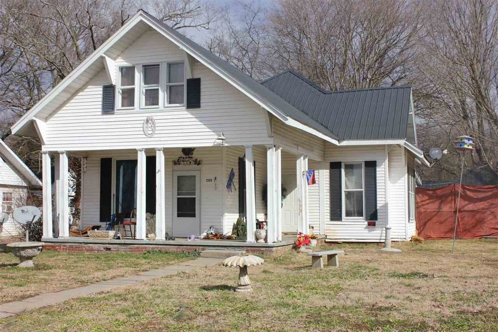 234 N Spring St, Russellville, KY 42276