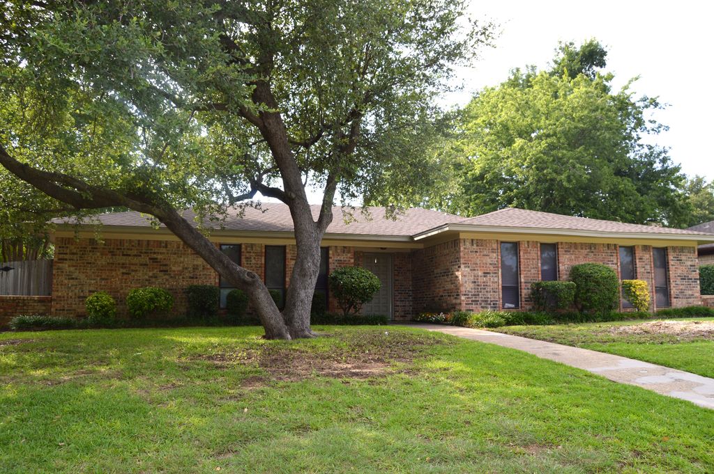 741 N  Old Orchard Ln, Lewisville, TX 75077