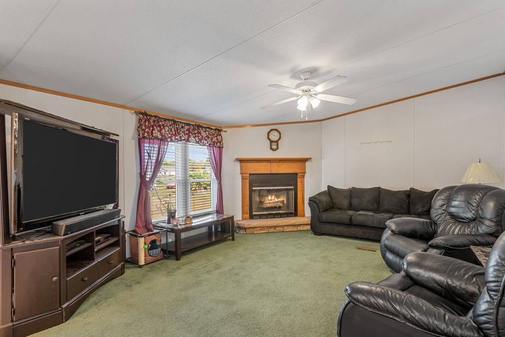 2834 Hartsville Pike, Lebanon, TN 37087 - 4 Bed, 3 Bath Mobile