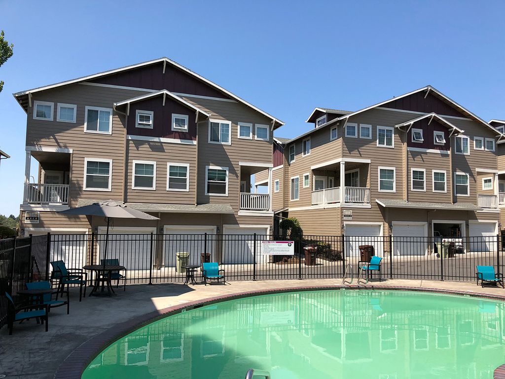 18301 NW Chemeketa Ln, Portland, OR 97229