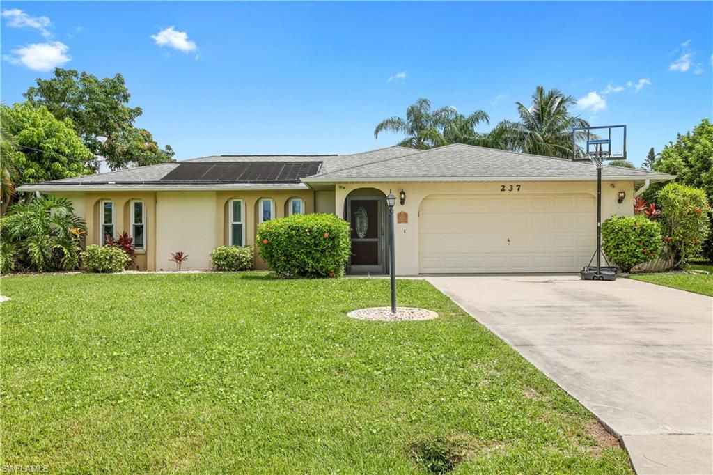 237 Aviation Pkwy, Cape Coral, FL 33904