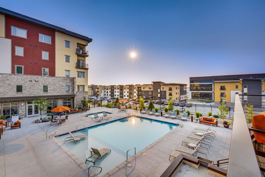 159 E Midvillage Blvd, Sandy, UT 84070