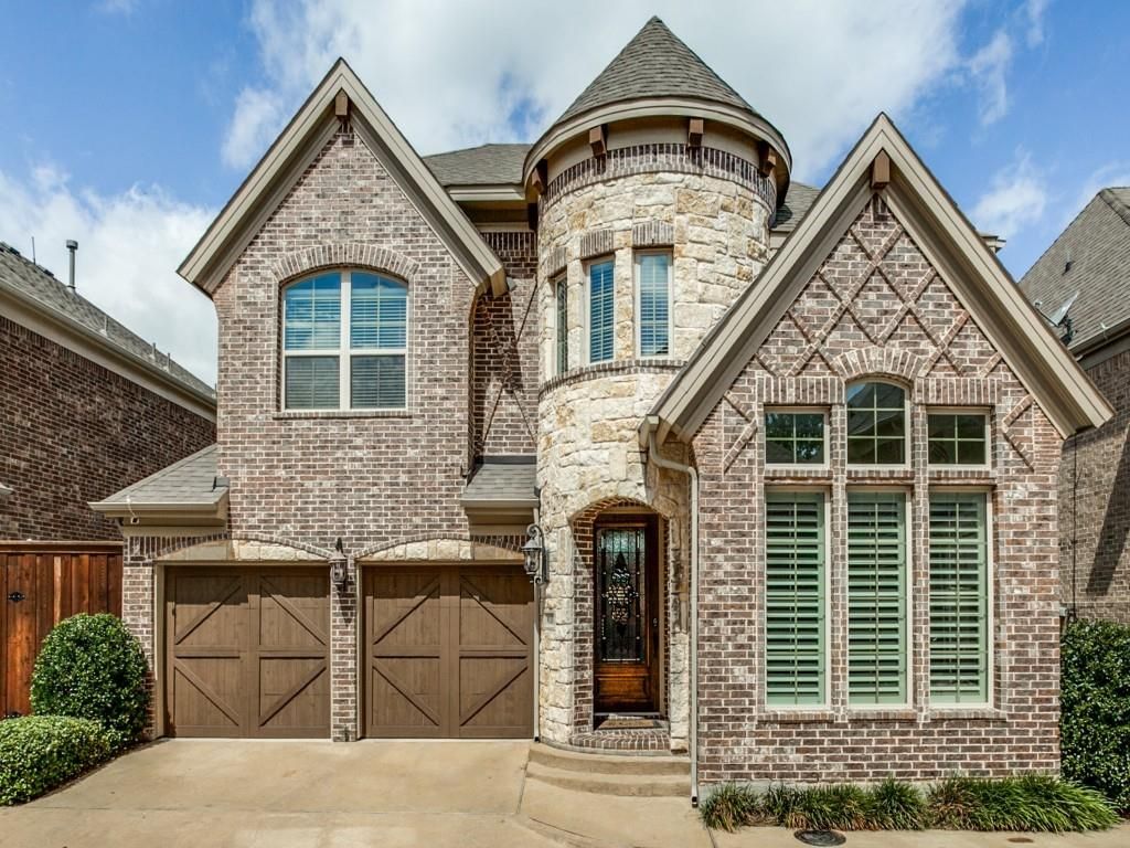9115 Cochran Bluff Ln, Dallas, TX 75220