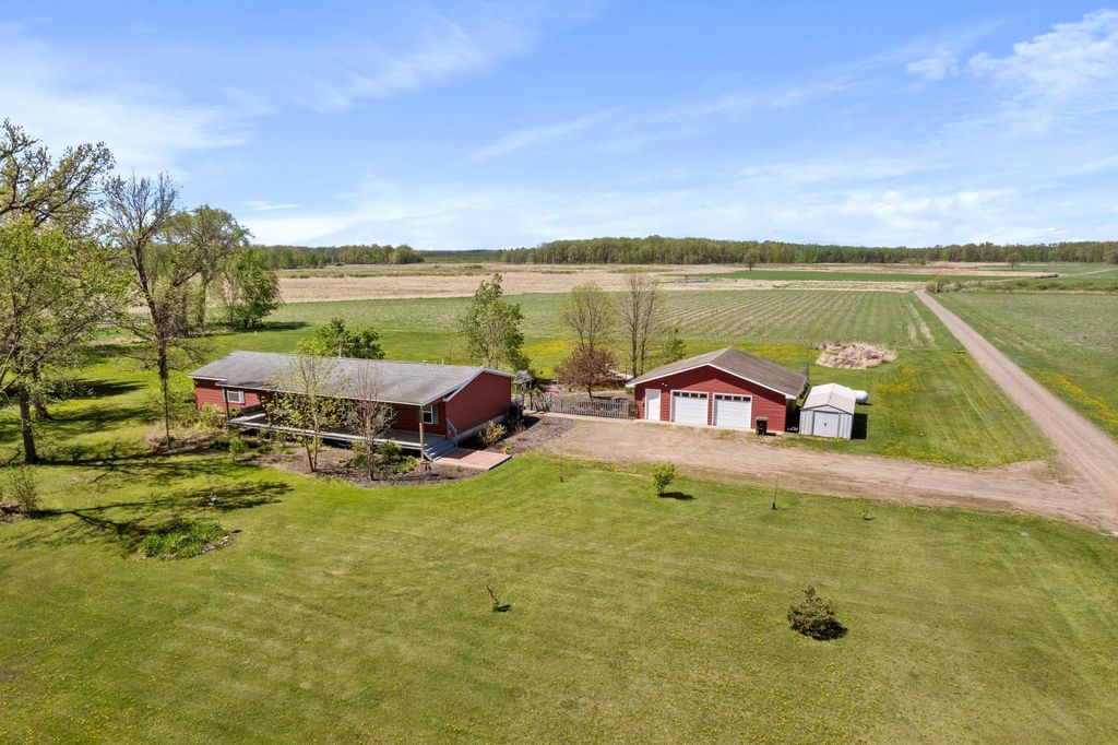 13497 Auburn Rd, Grasston, MN 55030