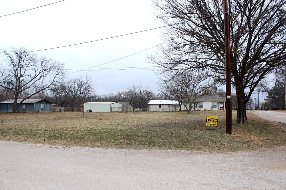 S Houston St, De Leon, TX 76444 Trulia