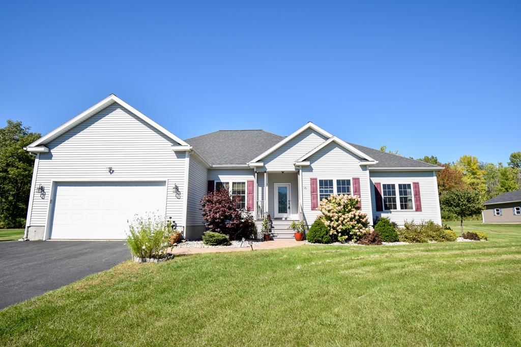 16 Brandell Dr, Plattsburgh, NY 12901