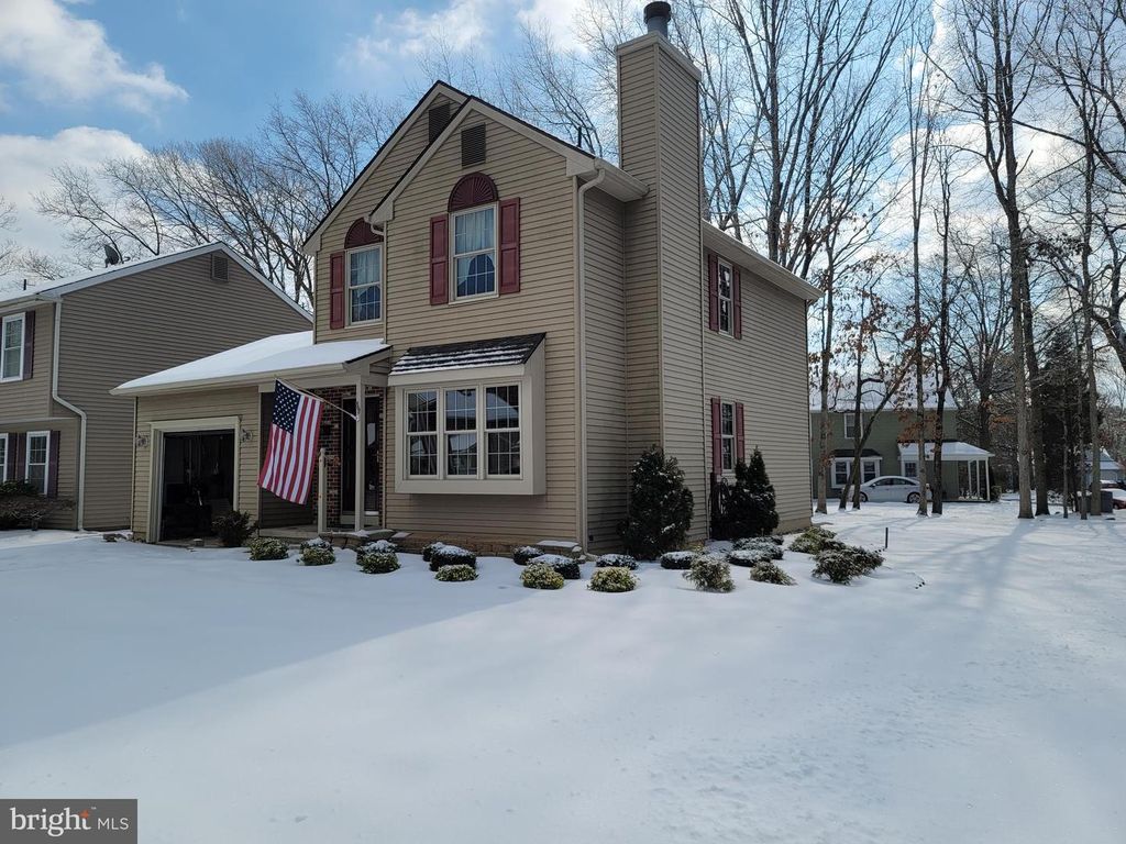 59 Woodstream Dr, Atco, NJ 08004