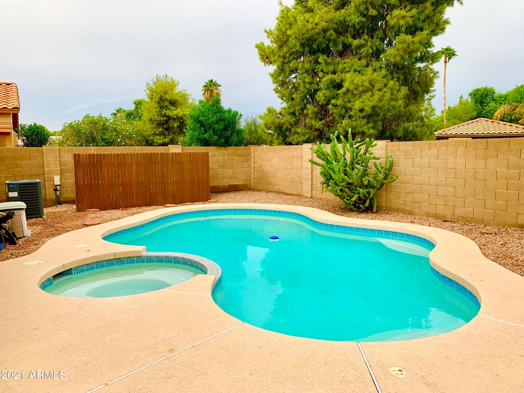 2470 S Apache Dr, Chandler, AZ 85286