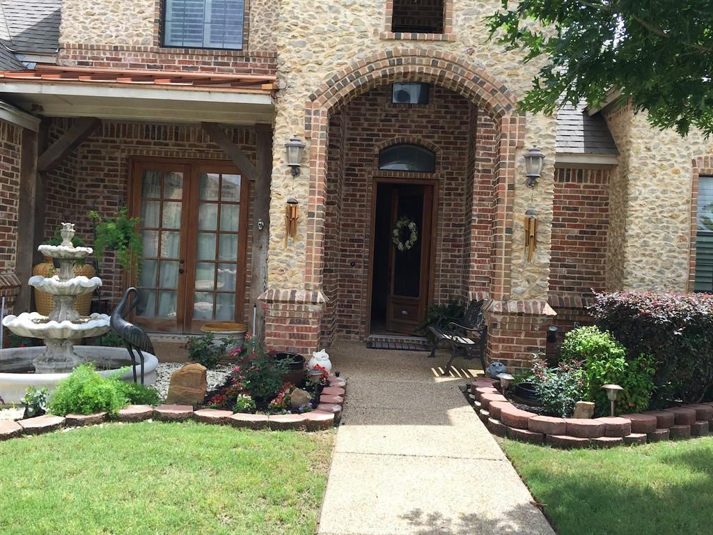 2006 Hill Country Ct, Arlington, TX 76012