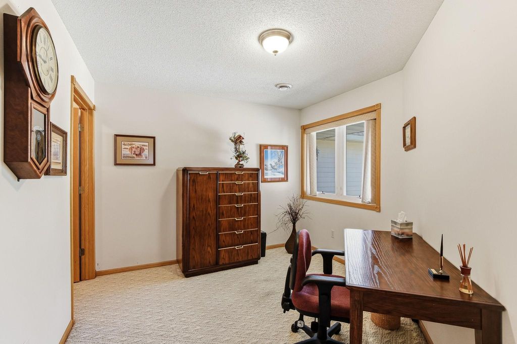 Photo 10 of 1096 Prairie View Dr SW
