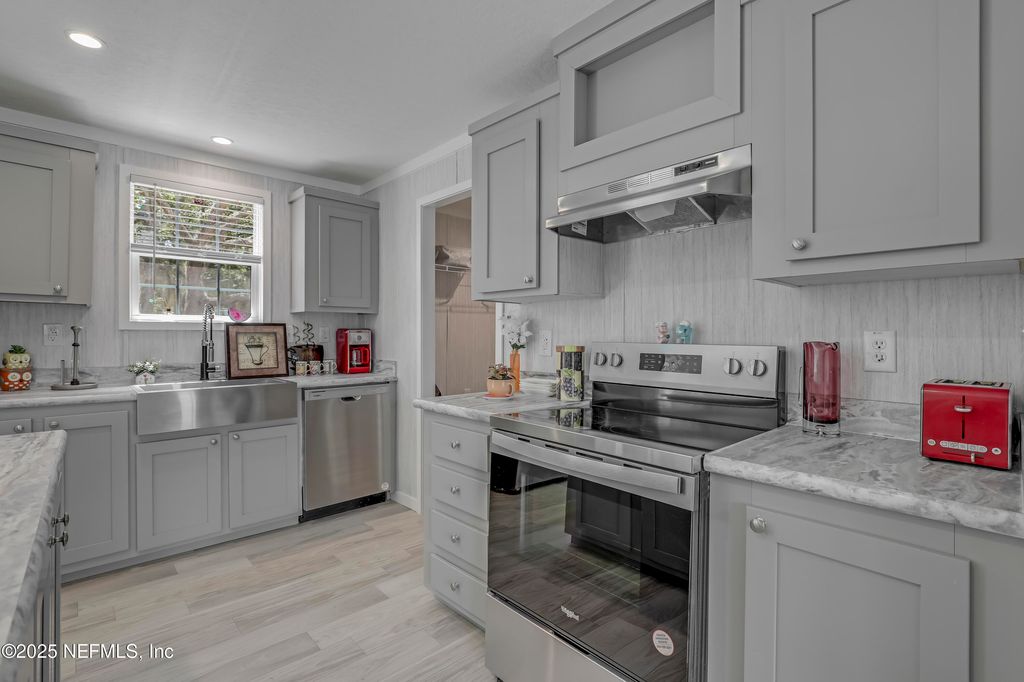 606 O FARRELL Avenue, Interlachen, FL 32148