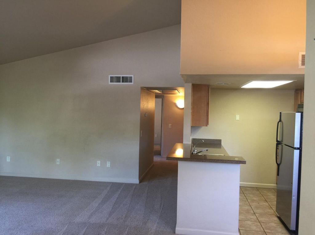 101 S Players Club Dr #22201, Tucson, AZ 85745