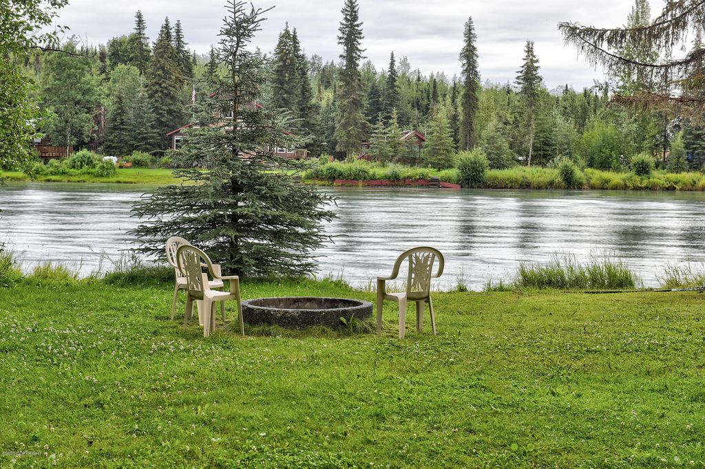 36394 McFarland Rd, Soldotna, AK 99669