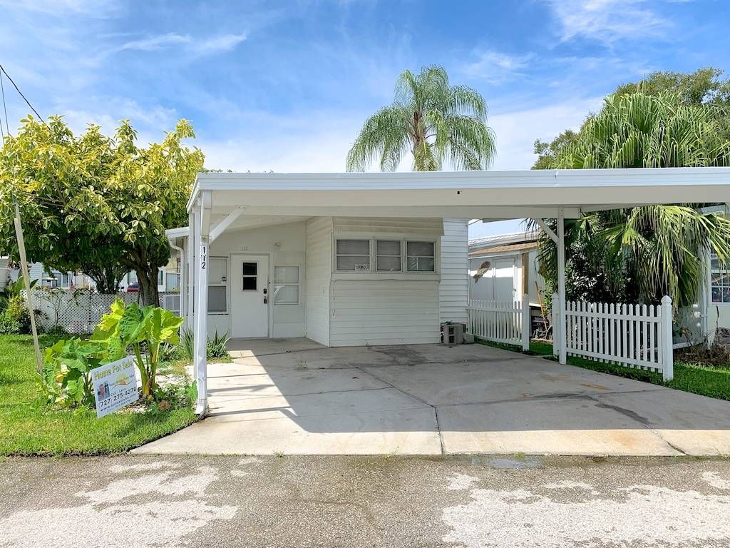 4699 Continental Dr #112, Holiday, FL 34690