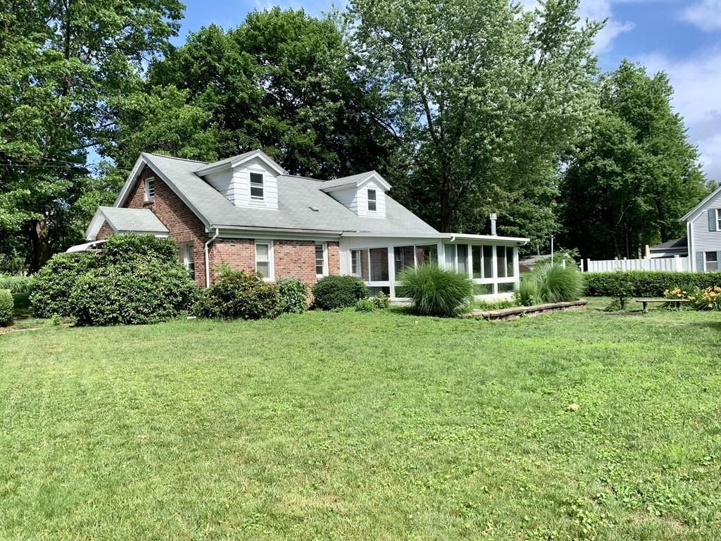 113 Lyman St, South Hadley, MA 01075