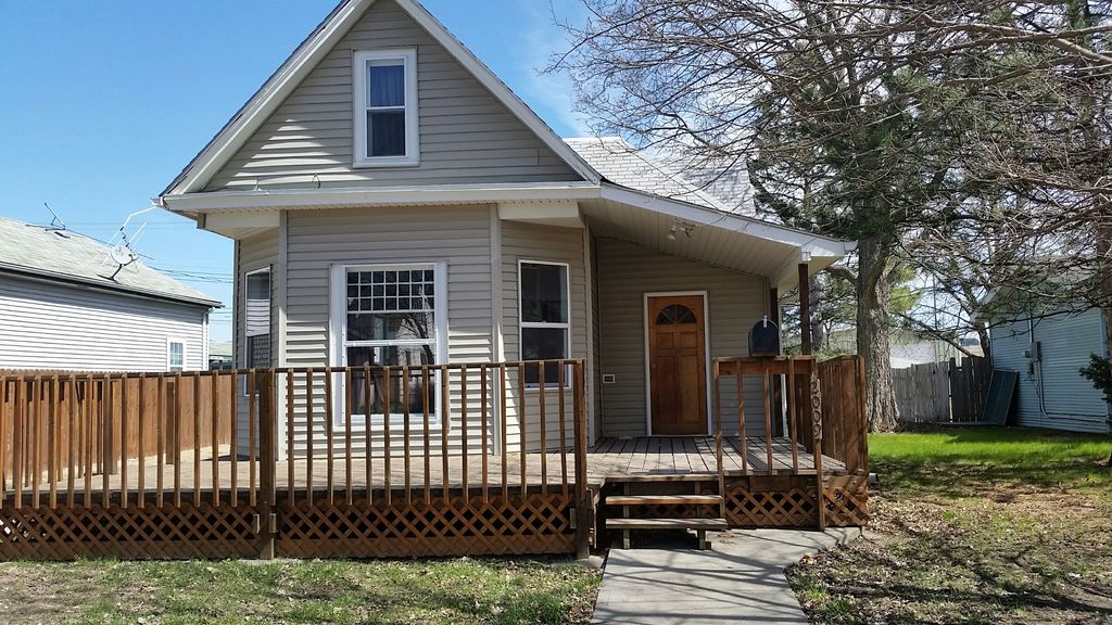 2009 3rd Ave, Kearney, NE 68845