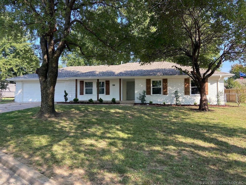 11809 N 104th Ave E, Collinsville, OK 74021 3 Bed, 2 Bath Single