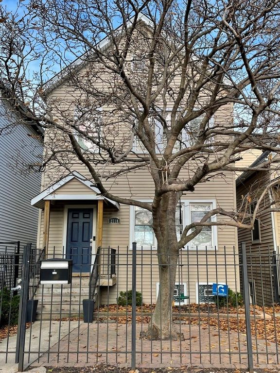 2714 W Belden Ave, Chicago, IL 60647