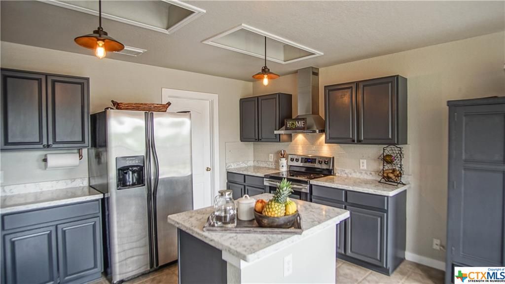 1136 Stone Trl, New Braunfels, TX 3 Bed, 3 Bath Single