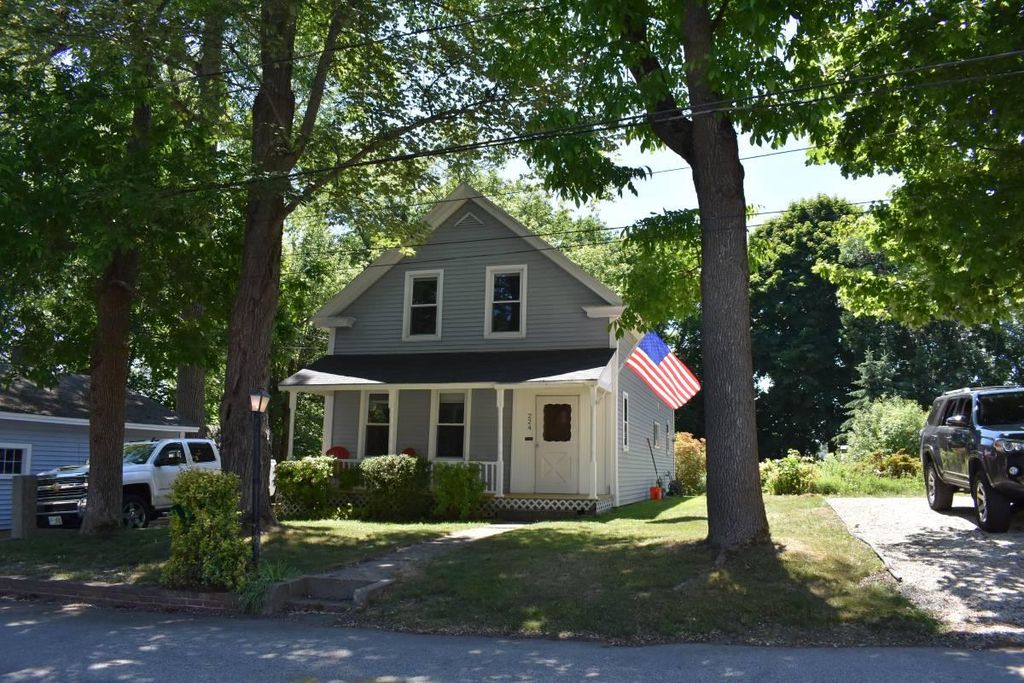 224 Cate St, Portsmouth, NH 03801