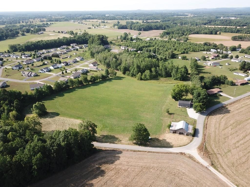 James Austin Rd, Sparta, TN 38583