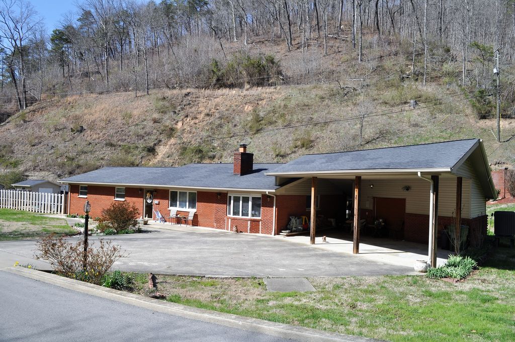 445 Mays Br, Prestonsburg, KY 41653 Trulia