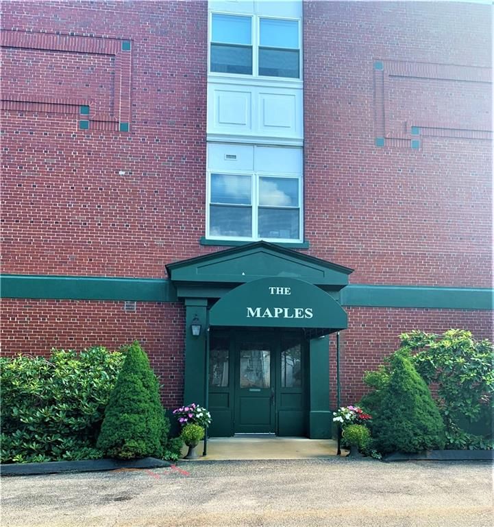140 High St #105, Westerly, RI 02891