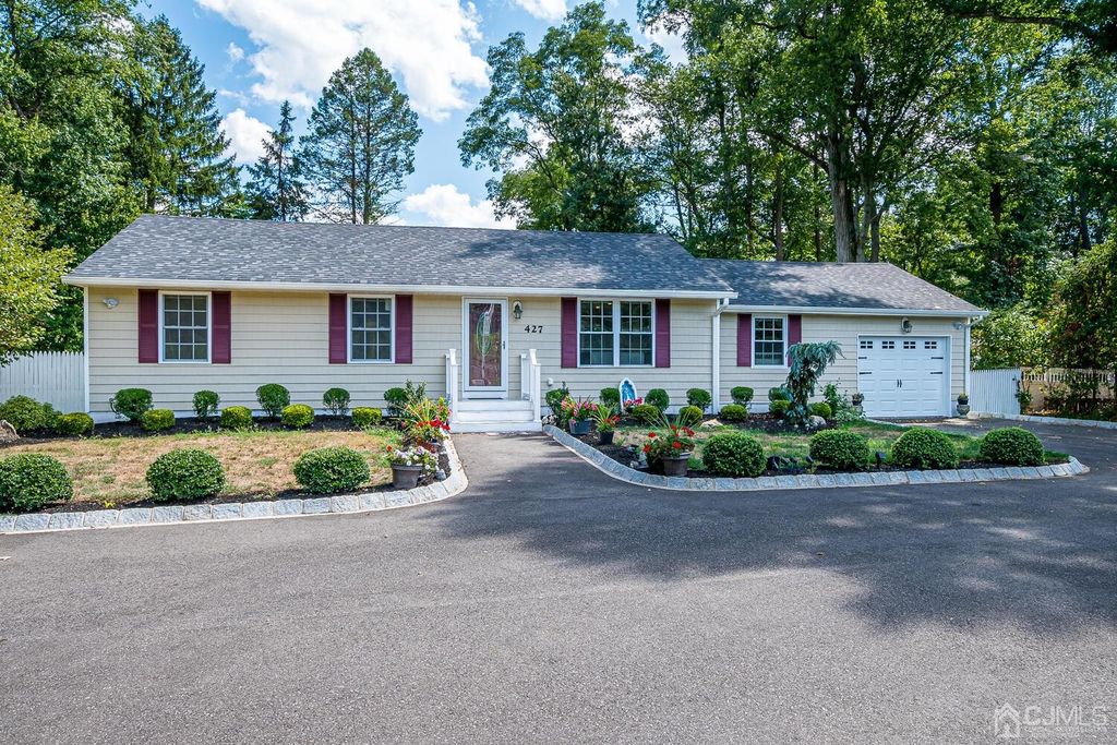 427 Gordons Corner Rd, Manalapan, NJ 07726 MLS 2302922R Trulia