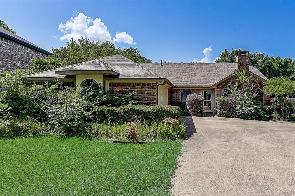 1713 Buena Vista Ave, Garland, TX 75043