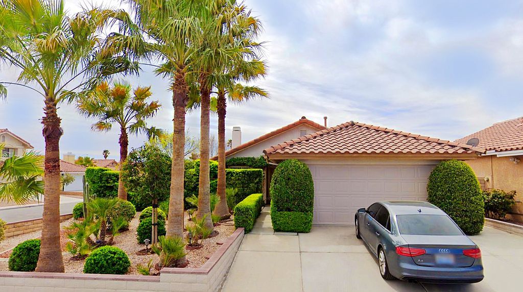 7689 Rathburn Ave, Las Vegas, NV 89147