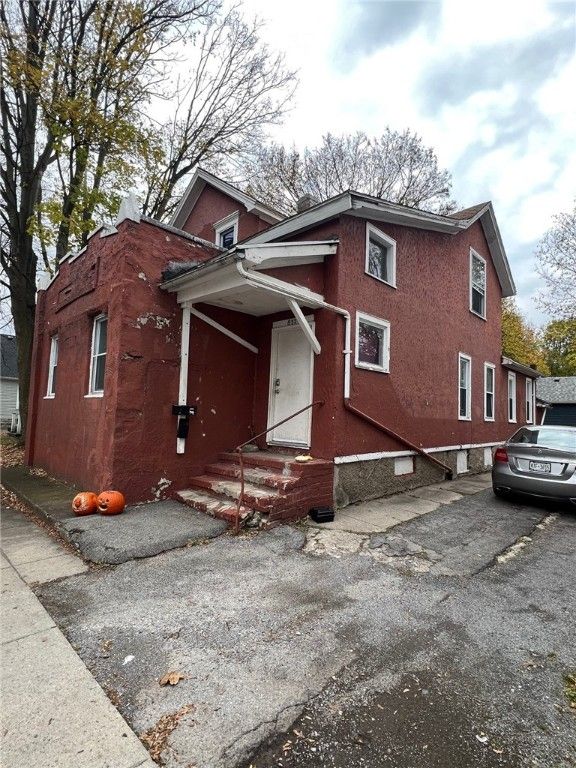 832 Exchange St, Rochester, NY 14608