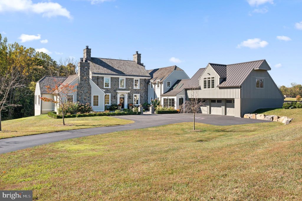 1484 W  Strasburg Rd, West Chester, PA 19382