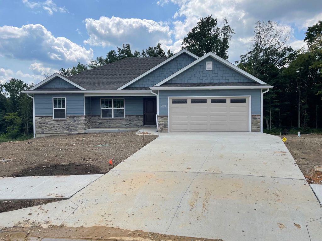 1417 Gypsy Moth Dr, Columbia, MO 65202