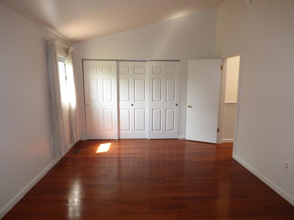 2001 Chippewa Rdg, Ambler, PA 19002
