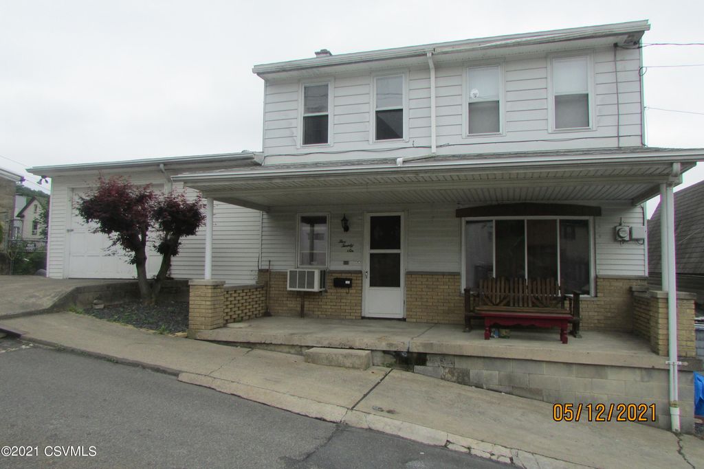 526 S Diamond St, Shamokin, PA 17872