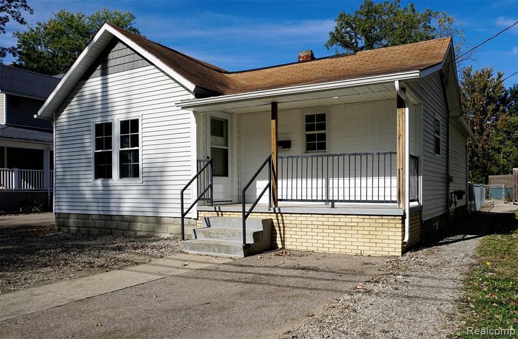 604 W Main St, Durand, MI 48429