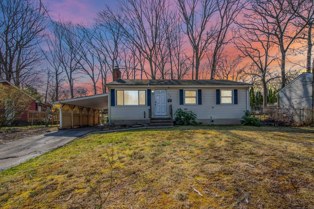 148 Roanoak Ave, Willimantic, CT 06226 Trulia