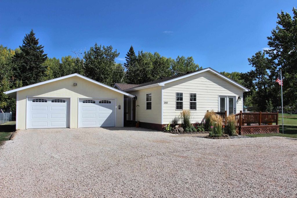 180 Sidney Park Rd, Custer, SD 57730