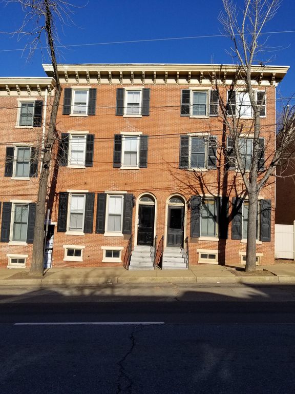 511 W 4th St #B, Wilmington, DE 19801