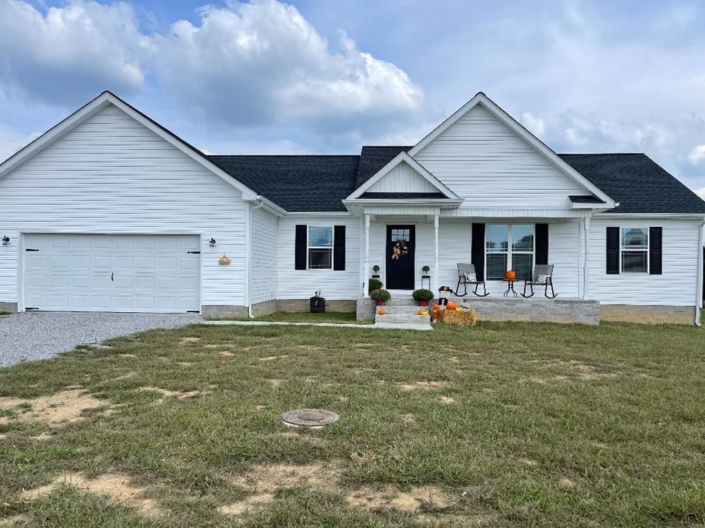 1228 Manitou Rd, Manitou, KY 42436