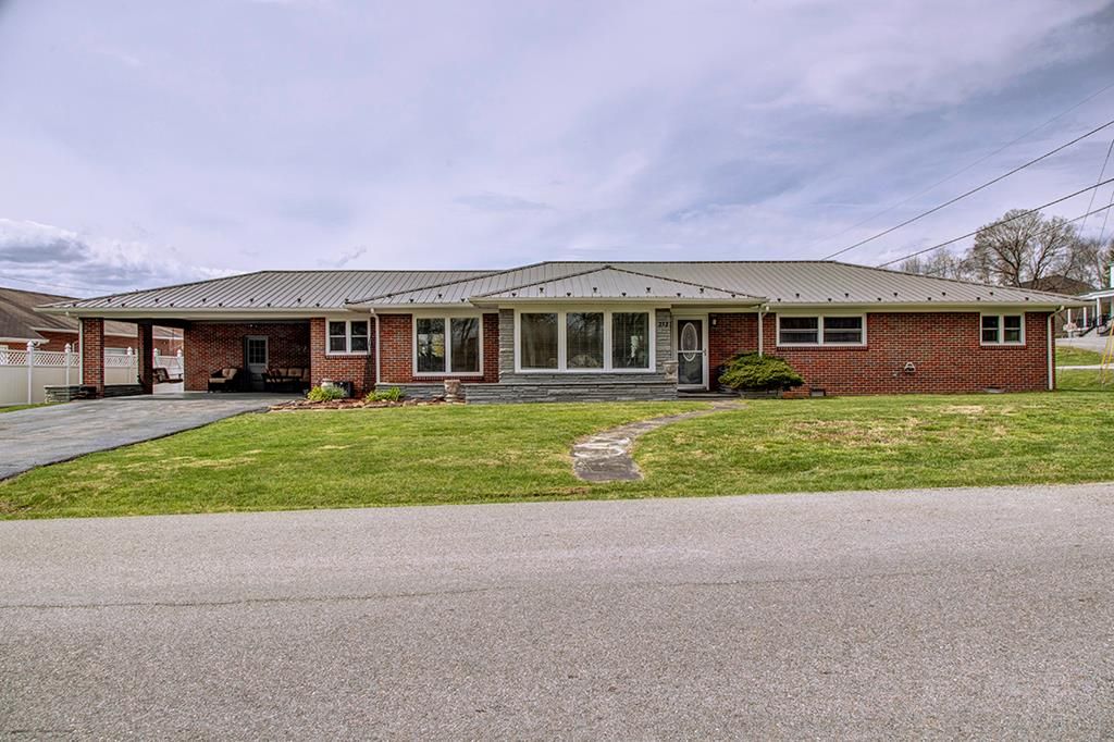 252 Church Ave, Chilhowie, VA 24319 Trulia