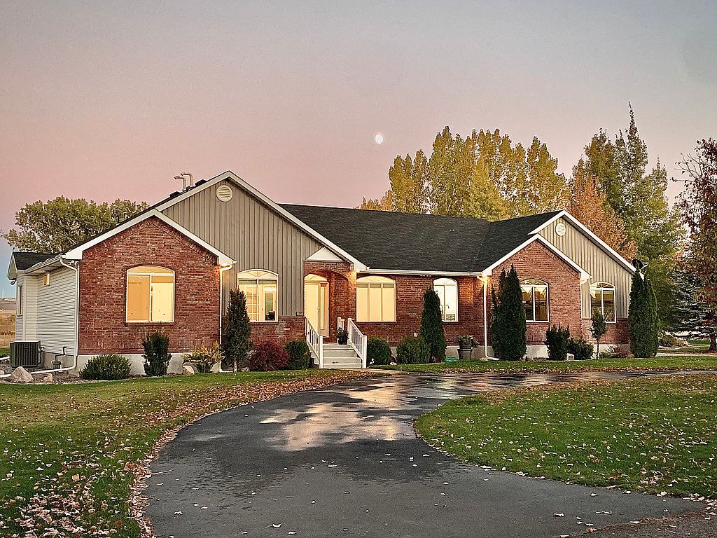 1160 N Payette River Rd, Idaho Falls, ID 83401