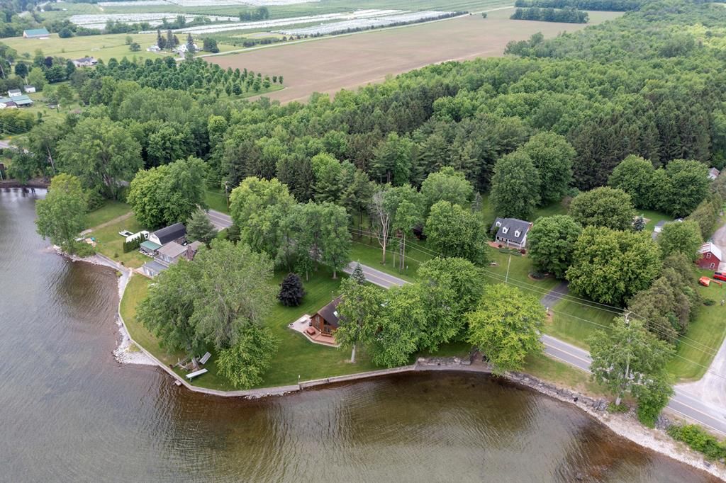 1765 Lake Shore Rd, Chazy, NY 12921