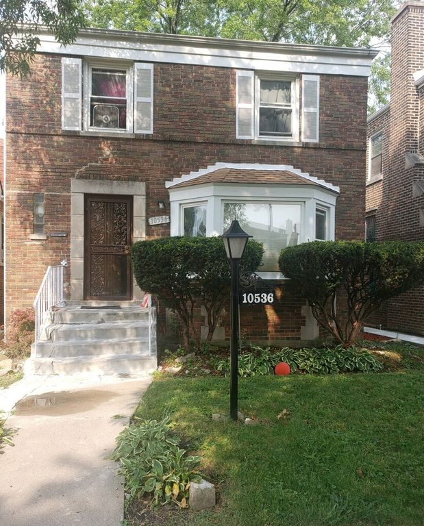 10536 S Calumet Ave, Chicago, IL 60628