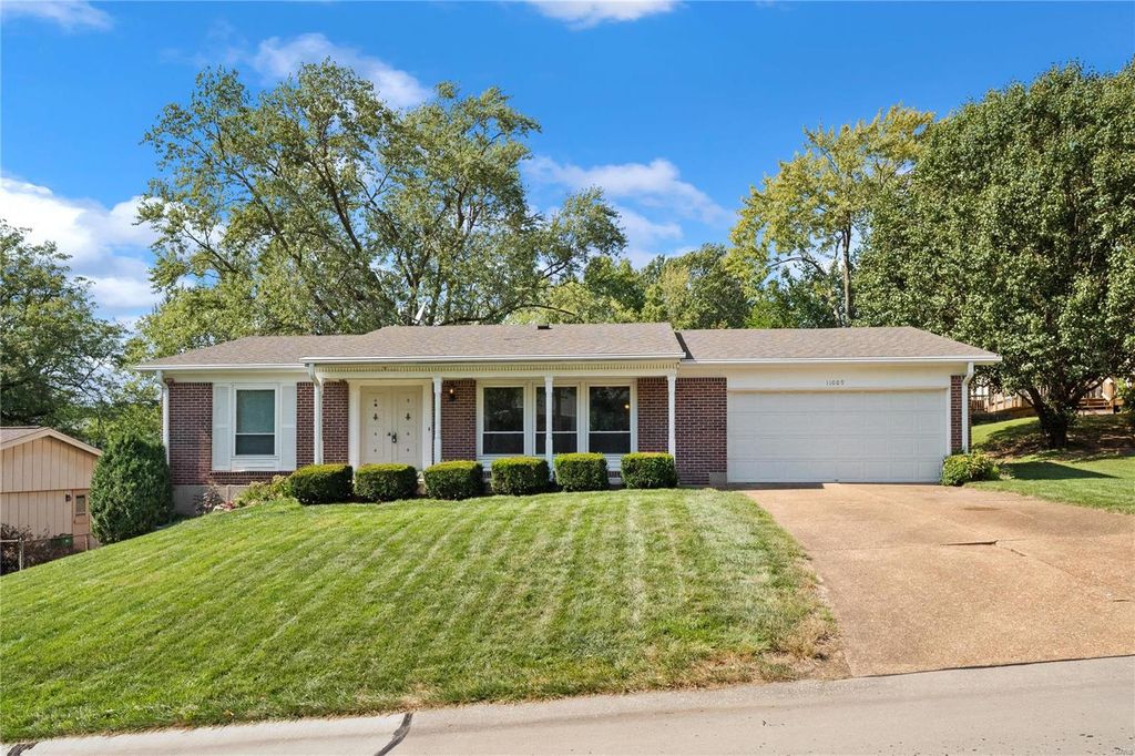 11009 Pem Rd, Saint Louis, MO 63146